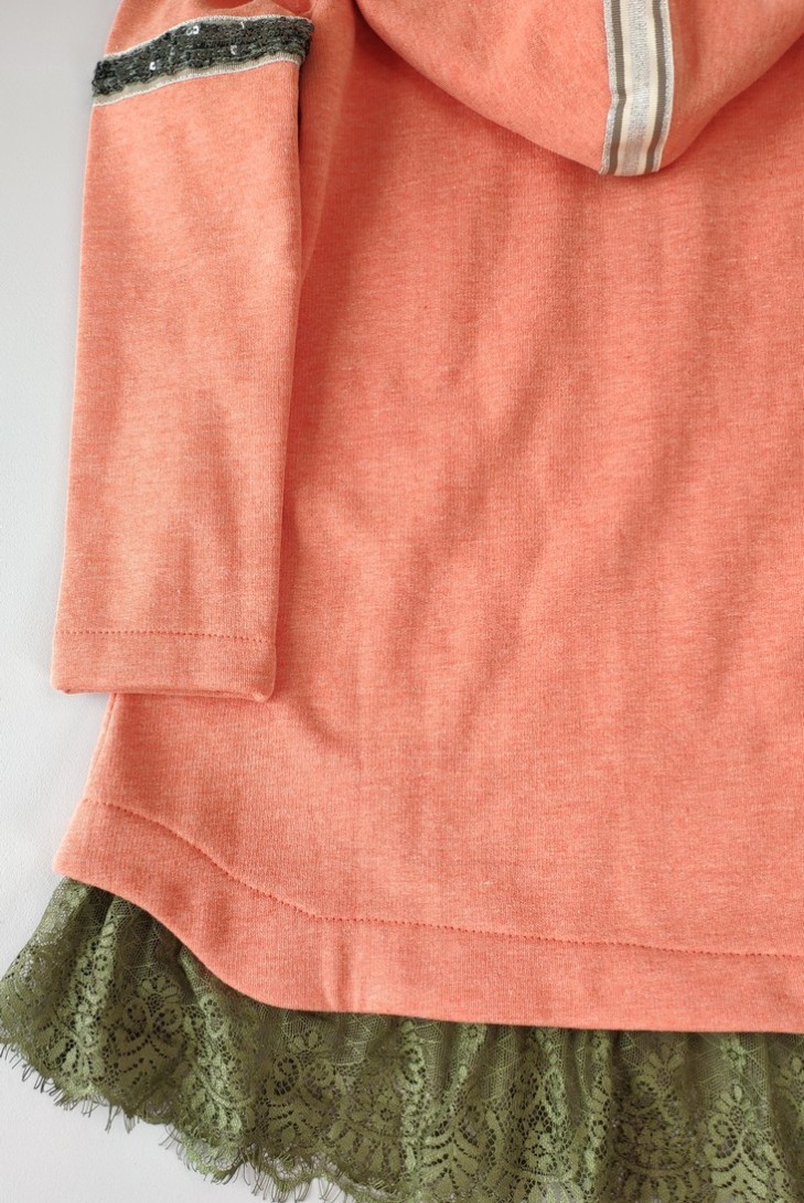 VESTIDO CORAL, AMAZONA. INVIERNO 21.