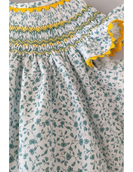 JESUSITO PUNTO SMOCK FLORECITAS VERDES/AMARILLO. VERANO 22.