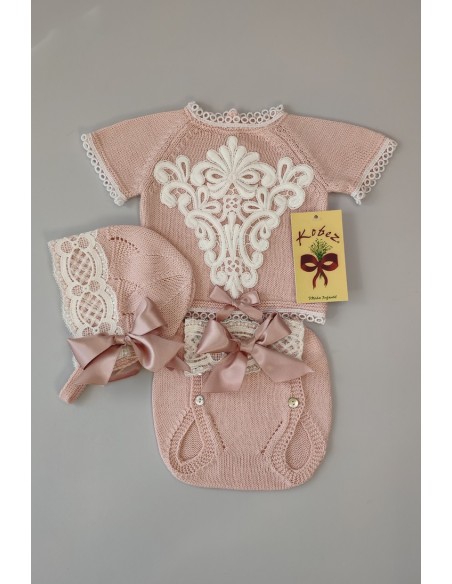 CONJUNTO BEBÉ NIÑA DE PERLÉ, ROSA EMPOLVADO. INCLUYE BRAGA Y CAPOTA. VERANO.