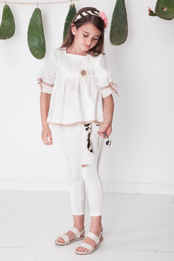 BLUSÓN NIÑA BEIGE, SAUVAGE. VERANO 22.