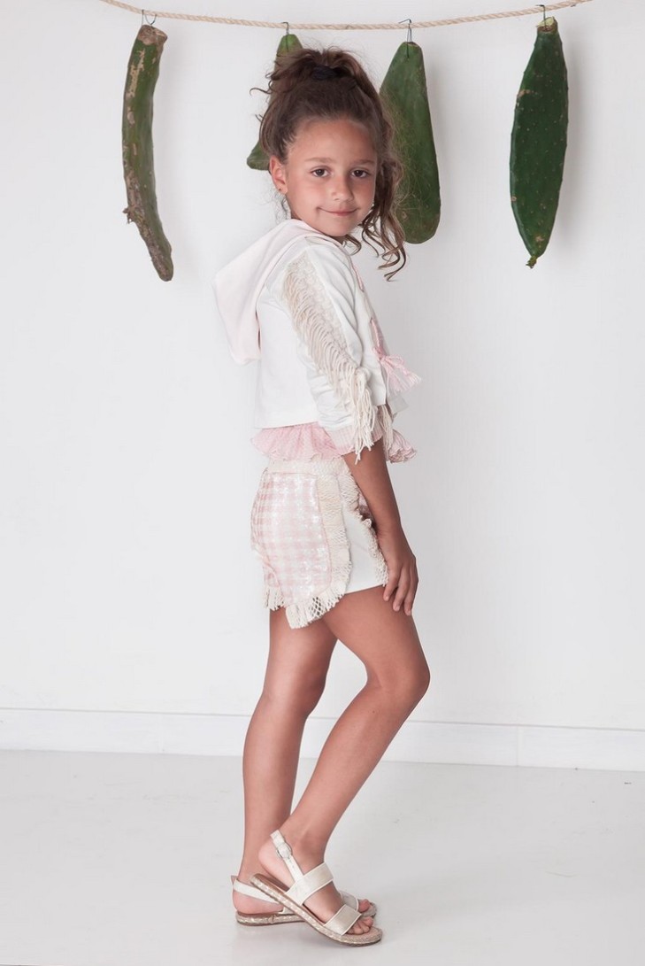 SHORT NIÑA ROSA LENTEJUELAS, BOHOCHIC. VERANO 22.