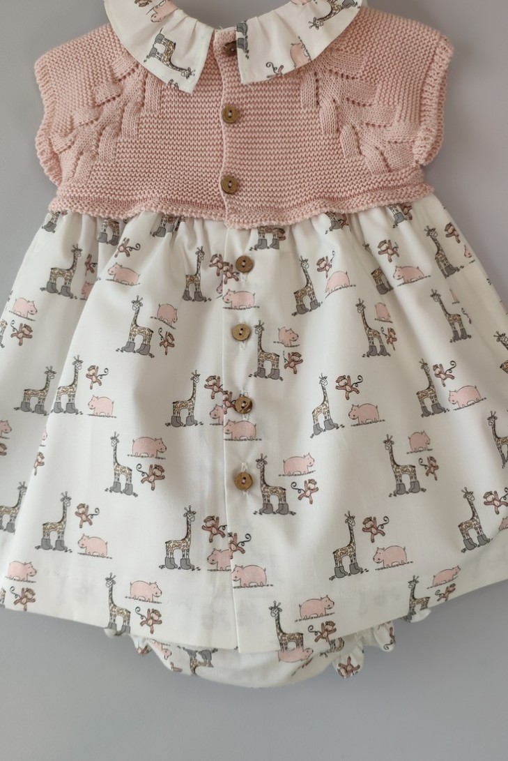 VESTIDO CON BRAGUITA "LITTLE JUNGLE" DE PANGASA BABY, ROSA EMPOLVADO. VERANO 22.