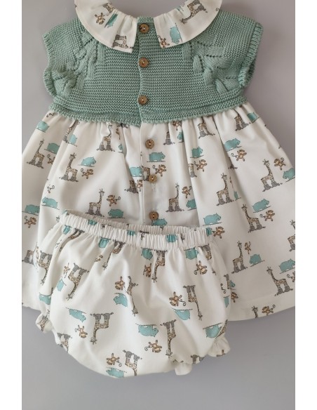 VESTIDO CON BRAGUITA "LITTLE JUNGLE" DE PANGASA BABY, VERDE EMPOLVADO. VERANO 22.