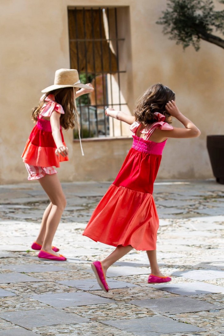 VESTIDO TRICOLOR MIDI. KIDS CHOCOLATE.VERANO 22.