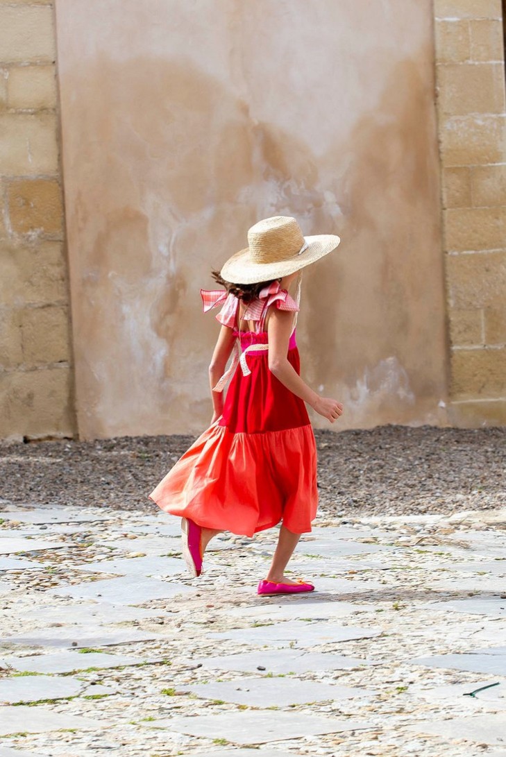 VESTIDO TRICOLOR MIDI. KIDS CHOCOLATE.VERANO 22.