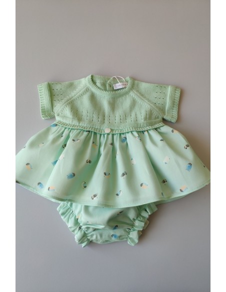 CONJUNTO BEBÉ NIÑA CAMISA Y BRAGUITA COLOR VERDE DE WEDOBLE.