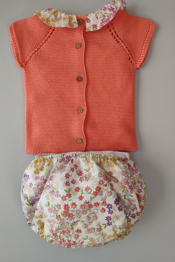 CONJUNTO NIÑA "SWEET OLIVE" DE PANGASA BABY, CORAL. VERANO 22.