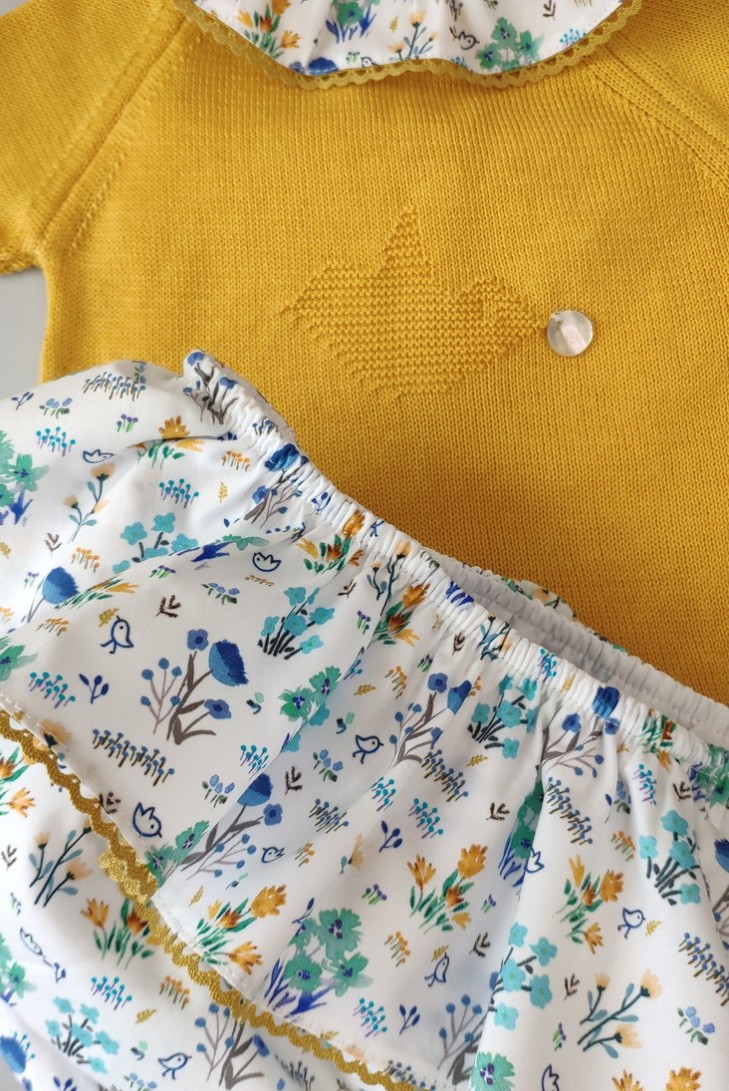 CONJUNTO NIÑA "SPRING LOVER" DE PANGASA BABY, MOSTAZA. VERANO 22.