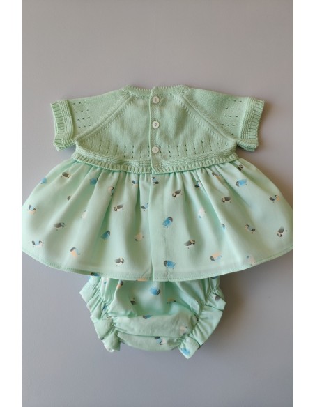CONJUNTO BEBÉ NIÑA CAMISA Y BRAGUITA COLOR VERDE DE WEDOBLE.