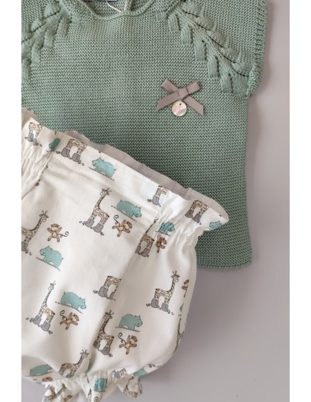 CONJUNTO NIÑA "LITTLE JUNGLE" DE PANGASA BABY, VERDE EMPOLVADO. VERANO 22.