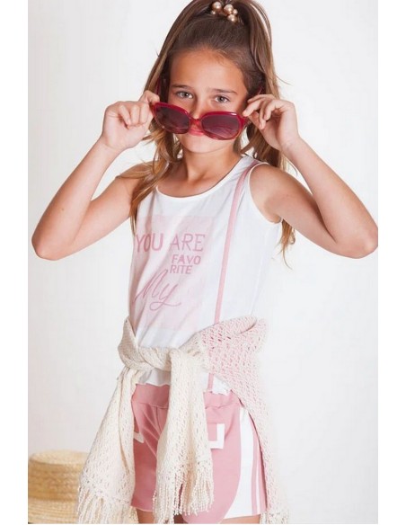 CAMISETA NIÑA BEIGE, VINTAGE. VERANO 23.