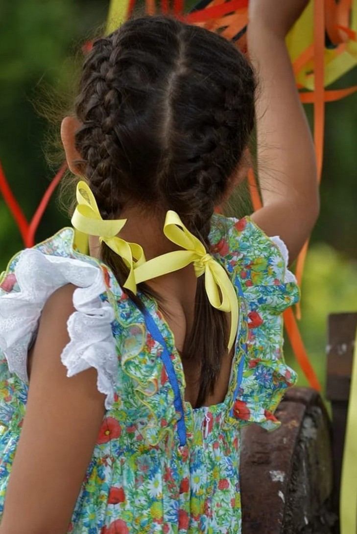 VESTIDO COLECCIÓN WENDY, MULTICOLOR.NOMA FERNÁNDEZ. VERANO 23.