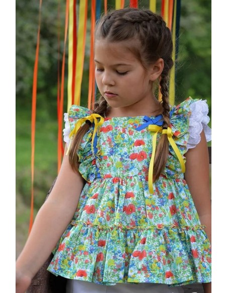 CONJUNTO NIÑA BLUSÓN Y SHORT COLECCIÓN WENDY, MULTICOLOR.NOMA FERNÁNDEZ. VERANO 23.
