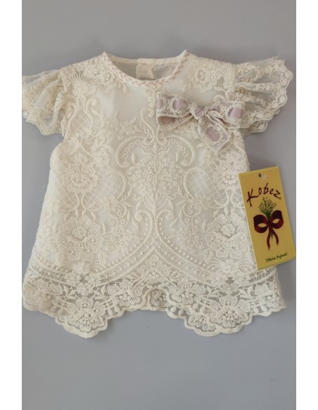 CONJUNTO BLUSA, CUBREPAÑAL Y CAPOTA. VERANO.