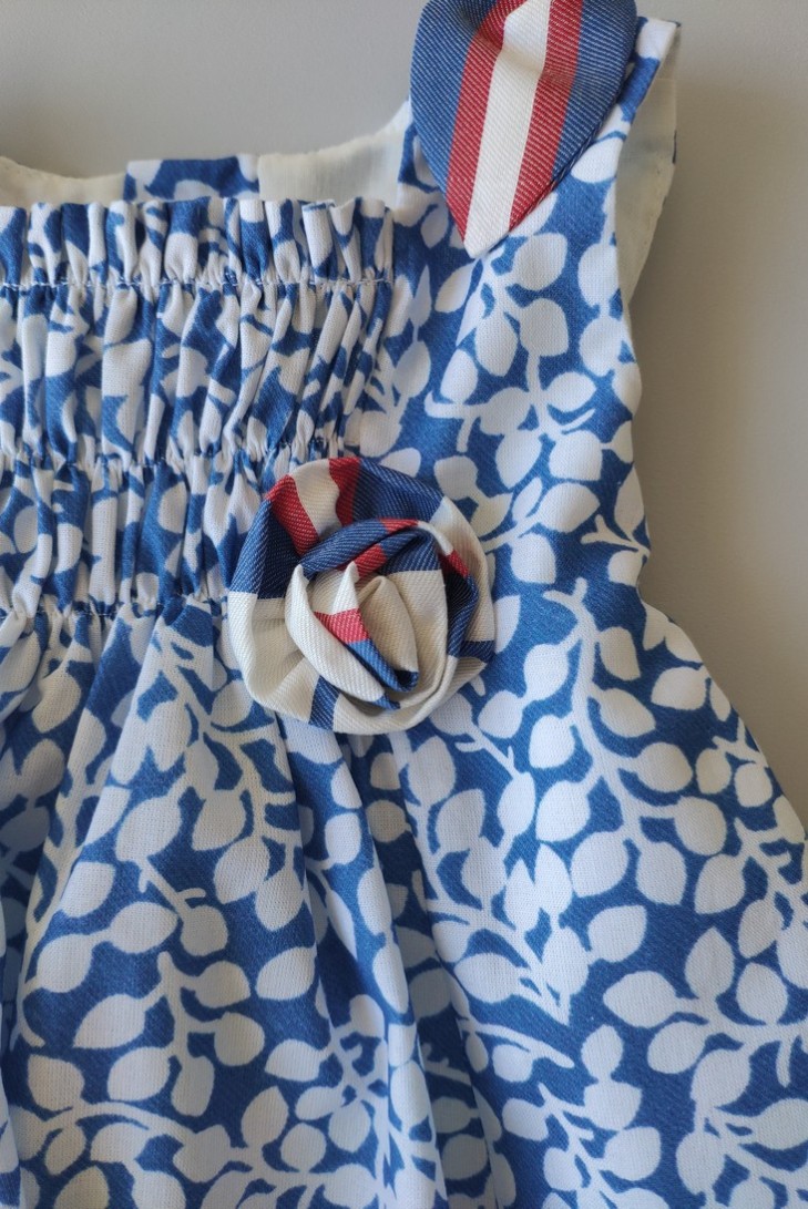 VESTIDO BEBÉ NIÑA SIN MANGAS ESTAMPADO AZUL FRANCIA DE VILLALOBOS.