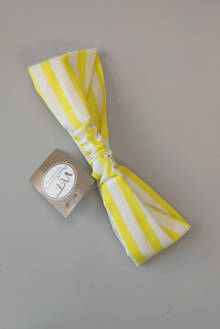 TURBANTE NUDO COLECCIÓN LEMON, AMARILLO/BLANCO.NOMA FERNÁNDEZ. VERANO 23.