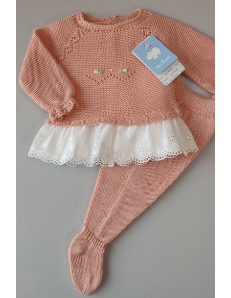 CONJUNTO JUBÓN BORDADO A MANO Y POLAINA "MANZANILLA", PAPAYA.VERANO 23.