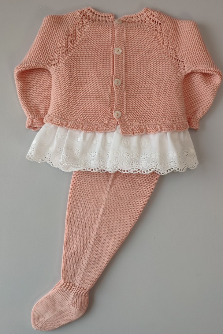 CONJUNTO JUBÓN BORDADO A MANO Y POLAINA "MANZANILLA", PAPAYA.VERANO 23.