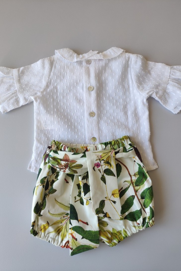CONJUNTO BEBÉ NIÑA CAMISA Y POLOLO ESTAMPADO BOTÁNICO DE VILLALOBOS.